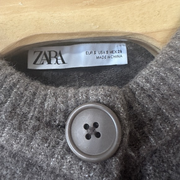 Zara Brown Soft Cropped Cardigan Sweater Womens Size Small Classic Old Money - Picture 6 of 7